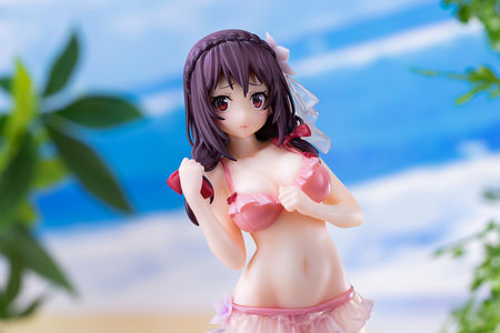 yunyun en traje de baño yunyun en traje de baño