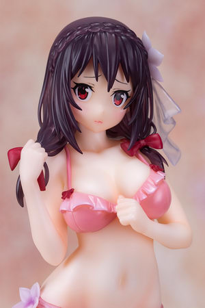 yunyun en traje de baño yunyun en traje de baño