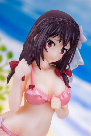yunyun en traje de baño yunyun en traje de baño