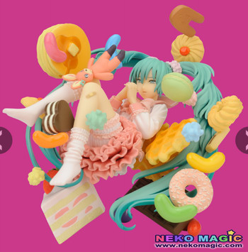 hatsune miku love colored ward figure