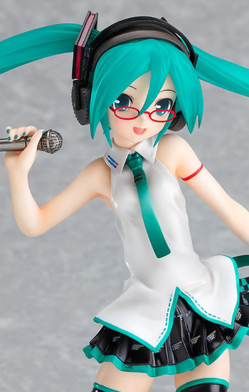 lat miku figure