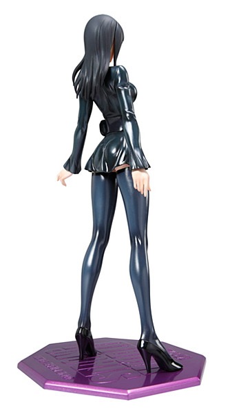 naked nico robin figure