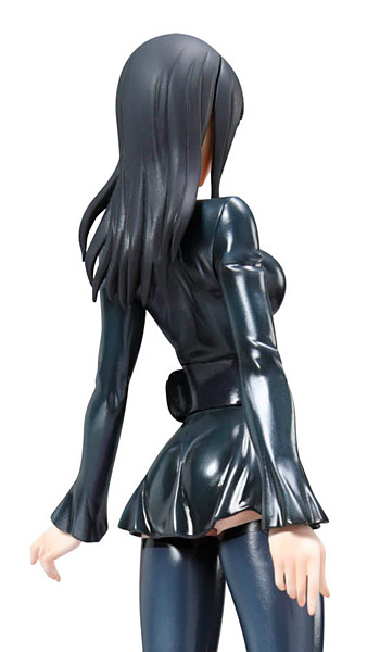 naked nico robin figure