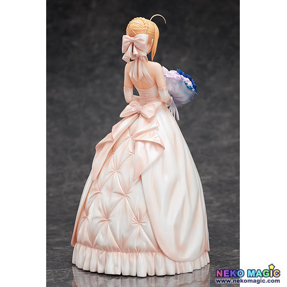 saber royal dress