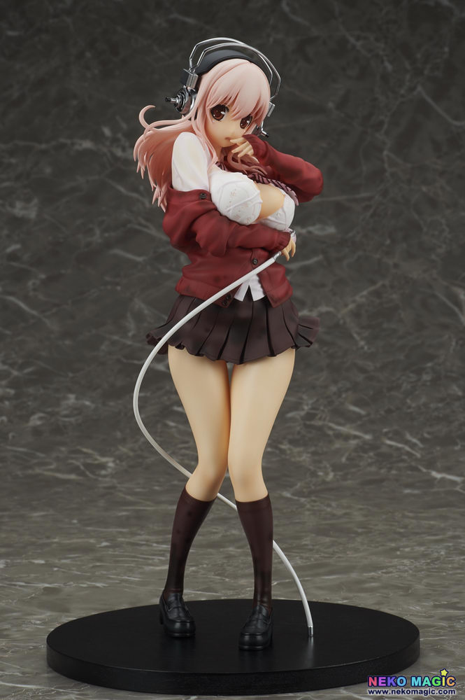 super sonico cat figure