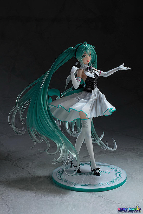 miku symphony 2021 figure